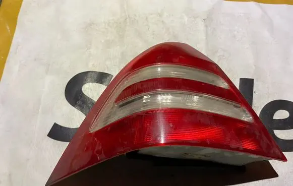 Mercedes-Benz C W203 Rear/tail lights 3311l