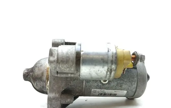 Renault Master III Starter motor 233003581R G214172A