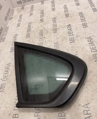 BMW X5 E70 Rear side window 7182327
