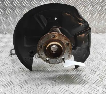 Volvo XC40 Front wheel hub 32217579 32221856