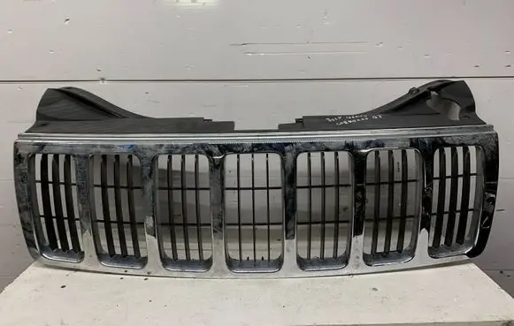 Jeep Cherokee Front bumper upper radiator grill 55156814AB 5JF94TRMAE