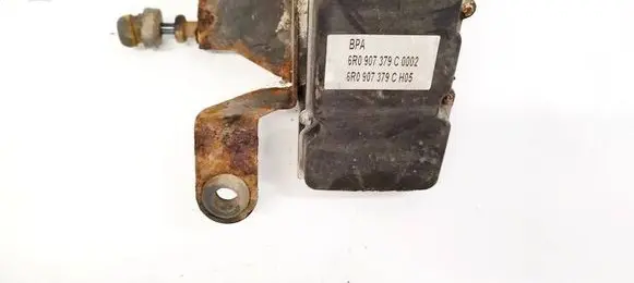 Skoda Praktik (5J8) ABS Pump 6R0907379C 6R0614117D