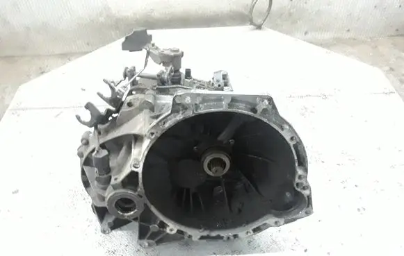 Ford Focus Manual 5 speed gearbox 2S4R7002PA