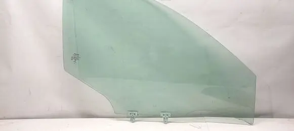 Nissan Qashqai Front door window glass four-door 803004EA0A