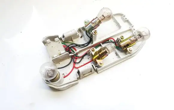 Mazda 626 Tail light bulb cover holder 0437846l 043-7846l