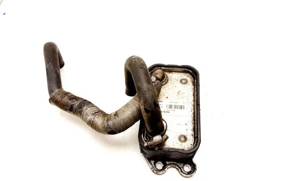 Volvo V70 Engine oil radiator 30751937