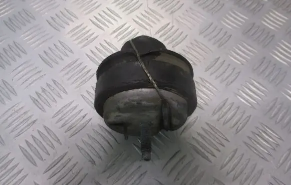 Volvo S60 Engine mount vacuum valve 