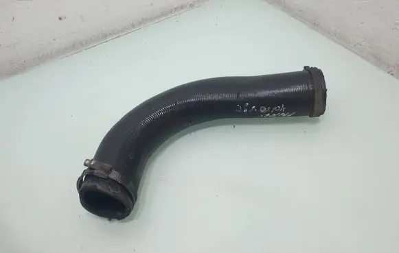 Volvo V50 Intercooler hose/pipe