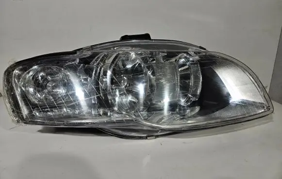 Audi A4 S4 B7 8E 8H Headlight/headlamp 4461109R 17D171101N2 10R031542