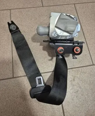 KIA Ceed Rear seatbelt 89820J7000