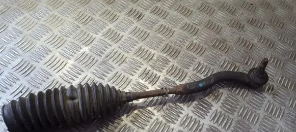 Toyota Yaris Steering tie rod end 