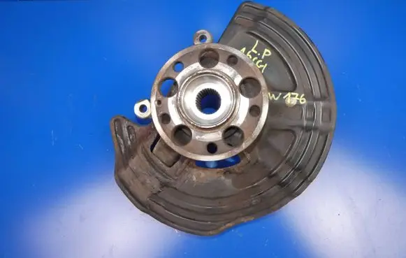 Mercedes-Benz A W176 Front wheel hub spindle knuckle