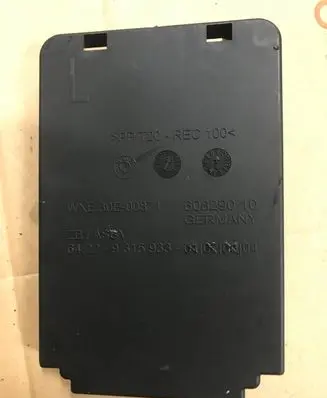 BMW 2 F45 Quarter panel pressure vent 9315933 30E00871 60829010