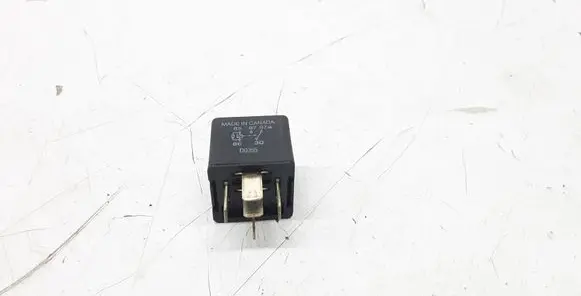 Mitsubishi Pajero Other relay MR301971