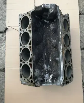 Mercedes-Benz S W126 Engine block 1160112501