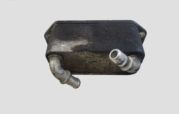 Volvo S60 Oil filter mounting bracket 31368636