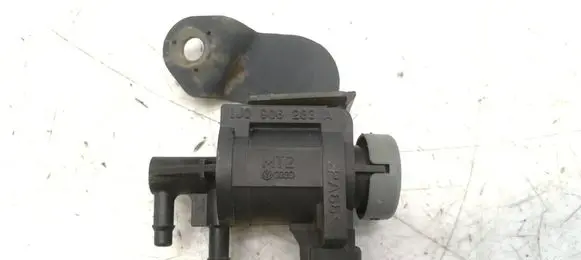 Audi A2 Turbo solenoid valve 1J0906283A