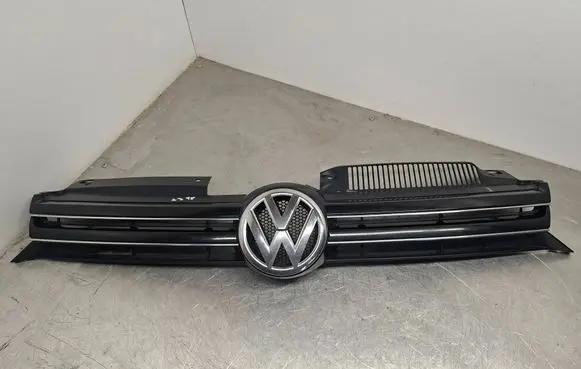 Volkswagen Golf VI Front grill 5K0853651 5K0853653