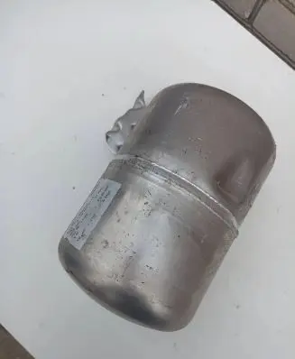 Mercedes-Benz GLE (W166 - C292) Air suspension tank/reservoir A1663200015 P02056 ZGS005