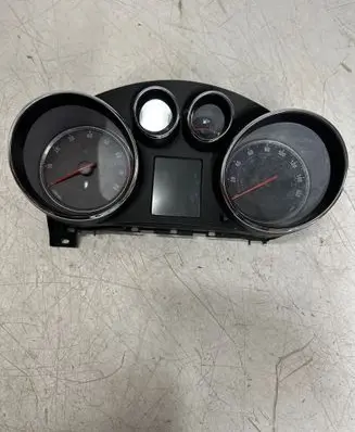 Opel Insignia A Speedometer (instrument cluster) 365903926