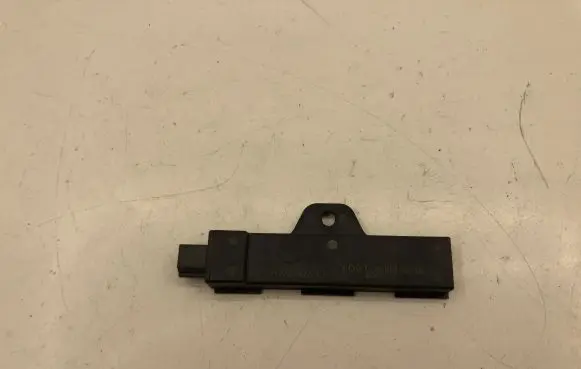BMW 5 F10 F11 Keyless system antenna 9220832