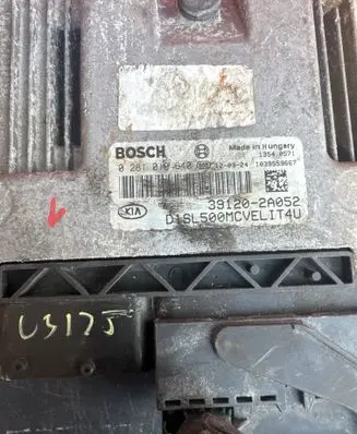 KIA Sportage Engine control unit/module 391202A052 0281019640