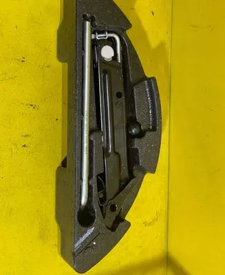 Mini One - Cooper Clubman R55 Lift Jack 6781465
