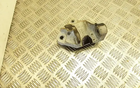Nissan X-Trail T31 Engine mounting bracket 11332JD700