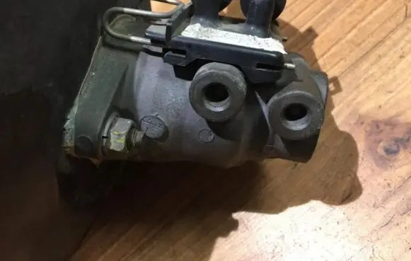 Chevrolet Tacuma Master brake cylinder