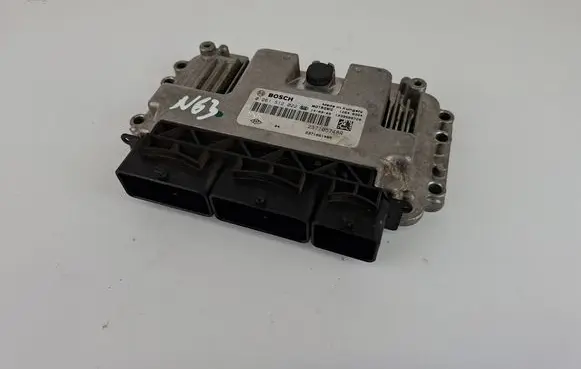 Renault Twingo III Engine control unit/module 237105748R 0261S12022