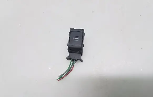 Volkswagen PASSAT B5 Electric window control switch