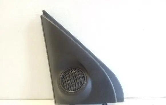 Mitsubishi Outlander Front door speaker cover trim 7221B587