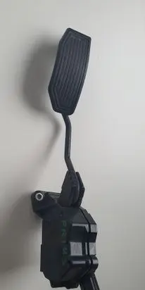 Toyota Prius (XW30) Accelerator throttle pedal