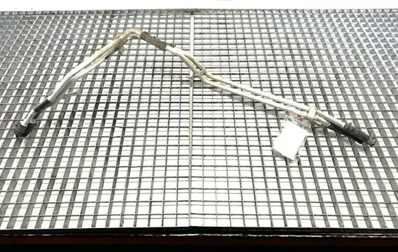 Audi Q8 Engine coolant pipe/hose 4M0121123E
