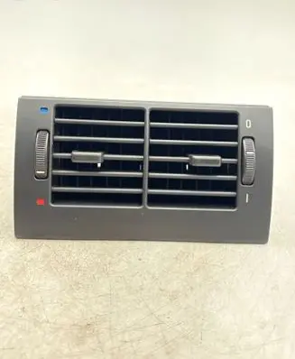 BMW 5 E39 Rear air vent grill 8376150