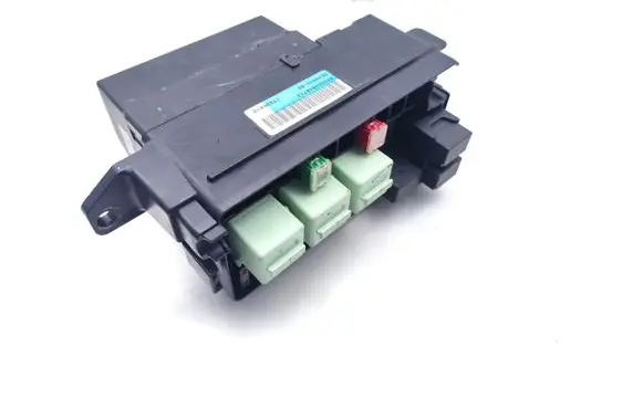 Mini One - Cooper Clubman R55 Fuse module 9240943 17236010