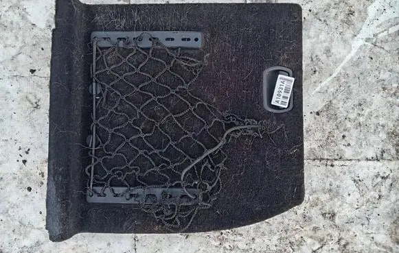 Mercedes-Benz C AMG W204 Other trunk/boot trim element A2046903025