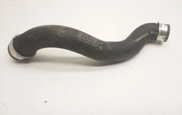 Mercedes-Benz E C207 W207 Engine coolant pipe/hose