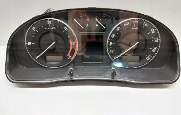 Skoda Superb B5 (3U) Speedometer (instrument cluster) 3U0920842D