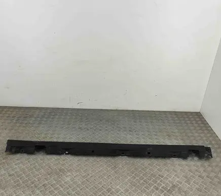 Mercedes-Benz EQA Sill A2476981000