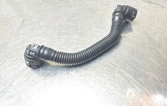 Opel Zafira B Breather/breather pipe/hose 55556495