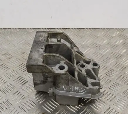 Land Rover Range Rover Evoque L538 Engine mounting bracket 6G906030CA