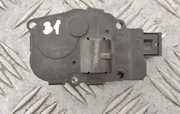 Audi A5 8T 8F Intake manifold valve actuator/motor K9749005 EFB330
