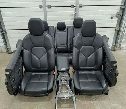 Porsche Cayenne (92A) Seat and door cards trim set 