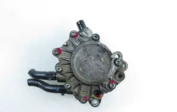 Volkswagen Golf Plus Vacuum pump 03G145209