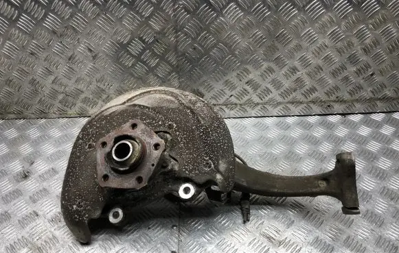 Audi A4 S4 B9 Front wheel hub 8W0407559 8W0407241F