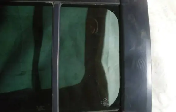 Mazda 5 Rear vent window glass 