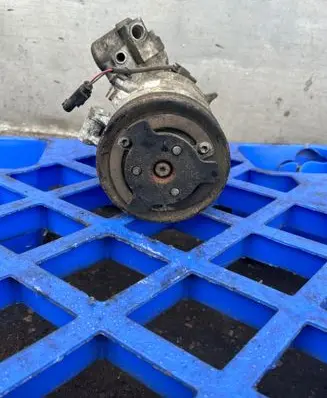 BMW 1 E81 E87 Air conditioning (A/C) compressor (pump) 6915380