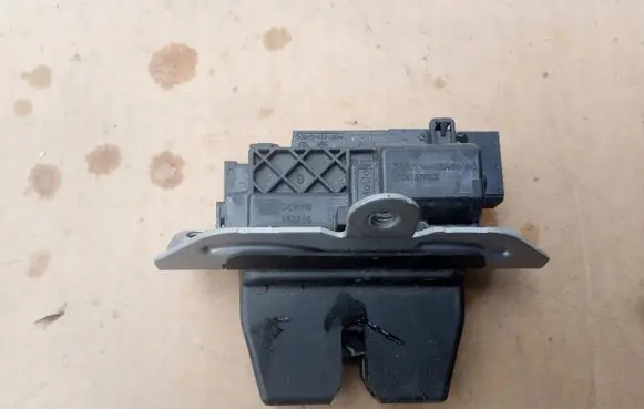 Ford Mondeo MK V Tailgate/trunk/boot lock/catch/latch DS7AN442A66AC