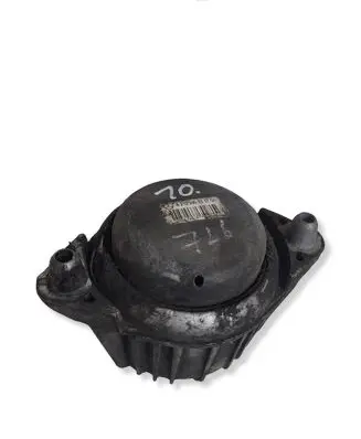Mercedes-Benz E W212 Engine mount bracket A2122406317